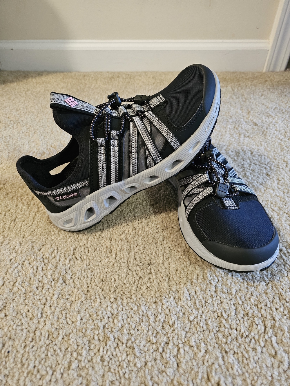Columbia Women's Black and White Sport Sandal Sneakers